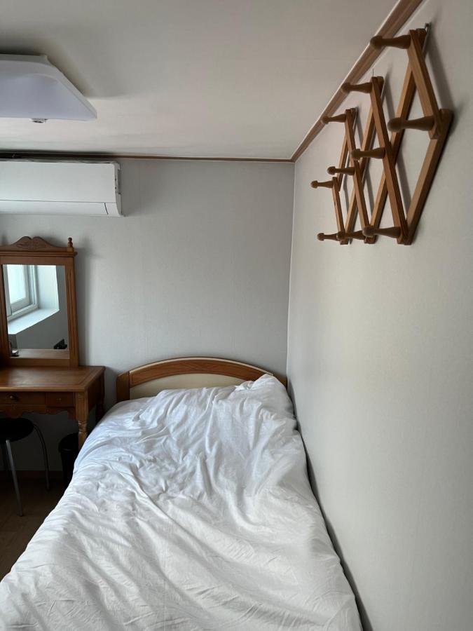 Clara House Hotel Szöul Kültér fotó